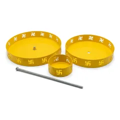 Bộ tháp nước ngọt chữ vạn 3 tầng tròn tháo rời gồm 3 khay thép sơn vàng cắt CNC hình chữ vạn và thanh ren, trên nền trắng